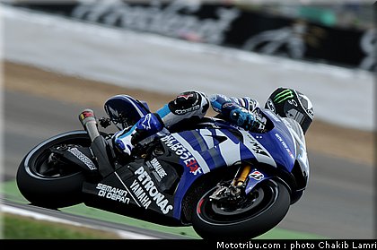 motogp_spies_04_angleterre_silverstone_2011.jpg