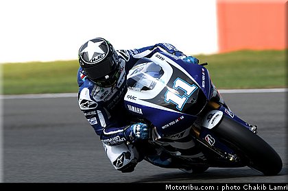 motogp_spies_08_angleterre_silverstone_2011.jpg