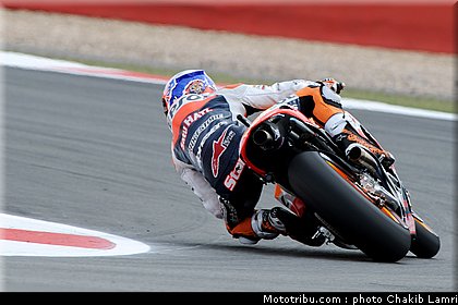 motogp_stoner_01_angleterre_silverstone_2011.jpg