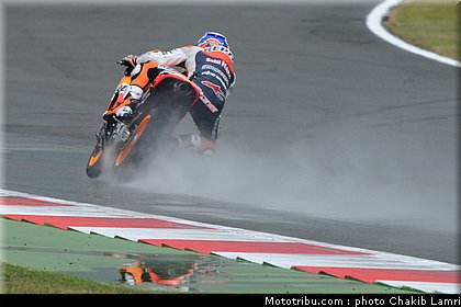 motogp_stoner_16_angleterre_silverstone_2011.jpg
