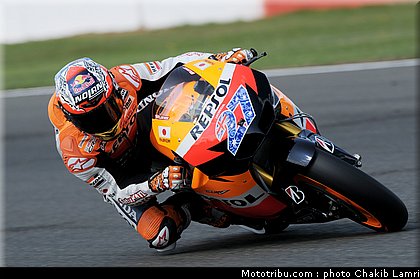 motogp_stoner_19_angleterre_silverstone_2011.jpg