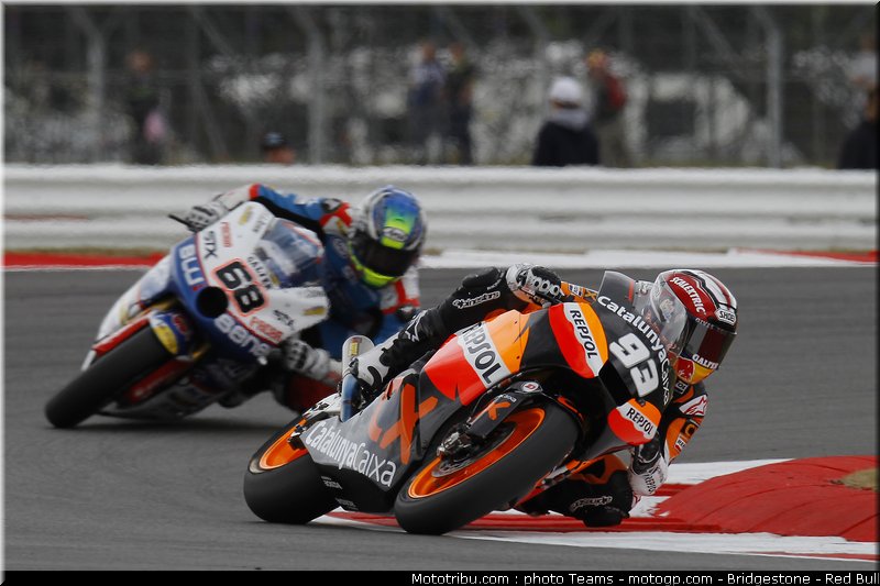 moto2_005_angleterre_silverstone_2011