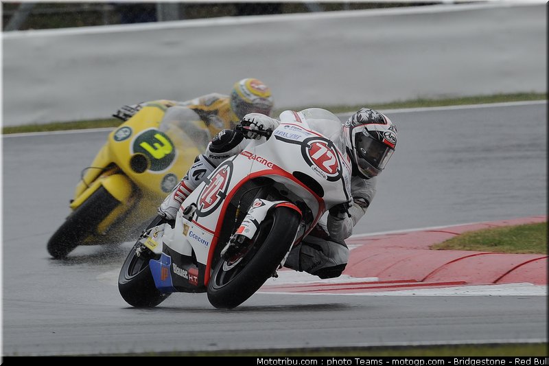 moto2_017_angleterre_silverstone_2011