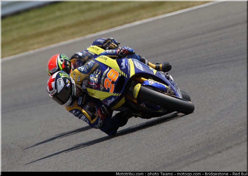 moto2_021_angleterre_silverstone_2011