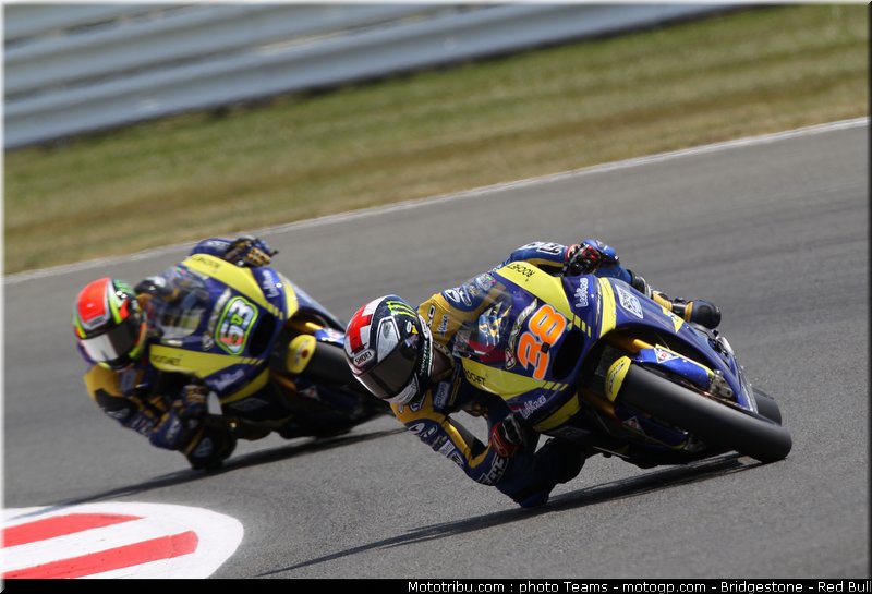 moto2_027_angleterre_silverstone_2011