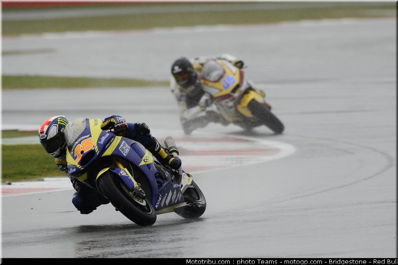 moto2_036_angleterre_silverstone_2011