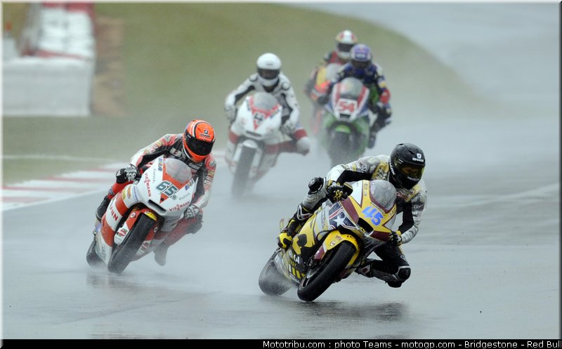 moto2_041_angleterre_silverstone_2011