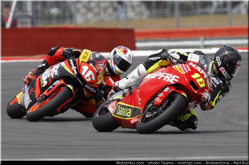 moto2_050_angleterre_silverstone_2011