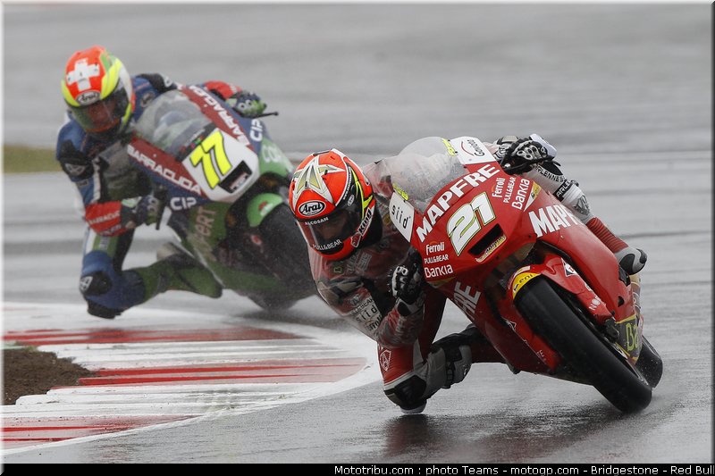 moto2_051_angleterre_silverstone_2011