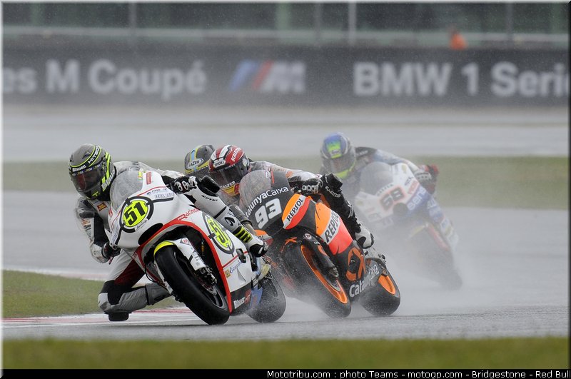 moto2_061_angleterre_silverstone_2011