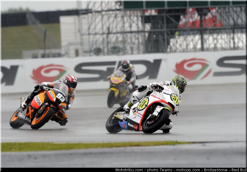 moto2_066_angleterre_silverstone_2011