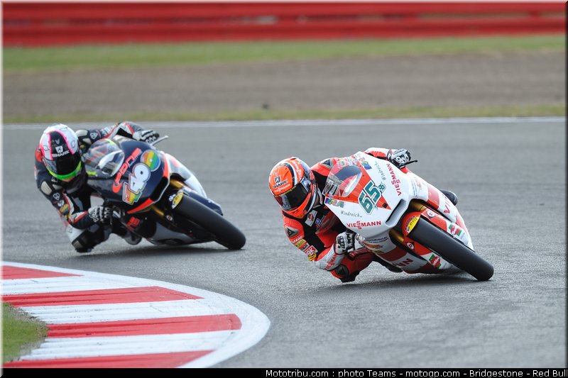 moto2_bradl_10_angleterre_silverstone_2011