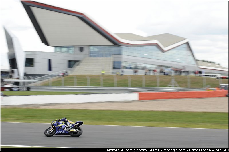 moto2_dimeglio_12_angleterre_silverstone_2011