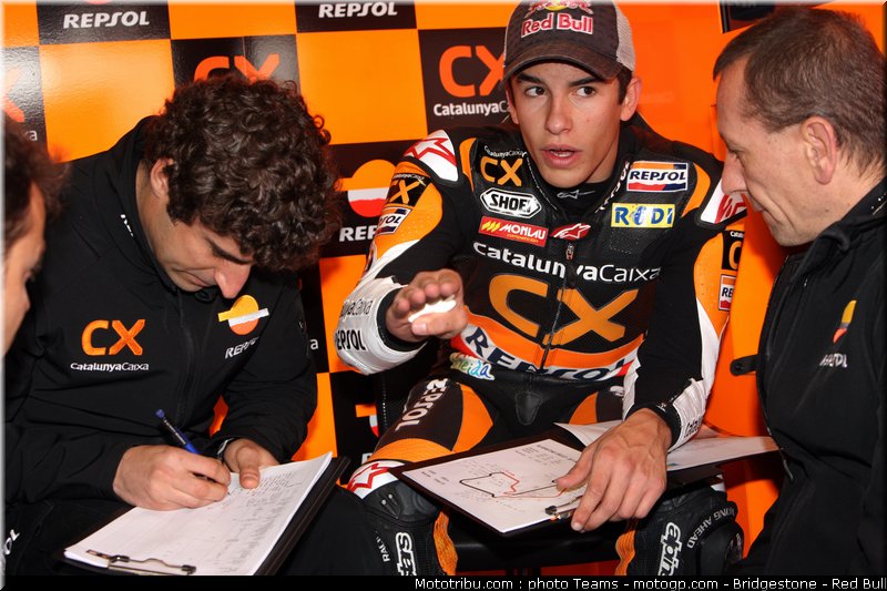 moto2_marquez_16_angleterre_silverstone_2011
