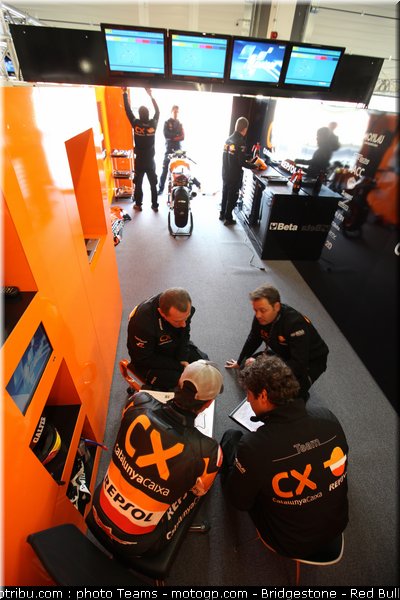 moto2_marquez_21_angleterre_silverstone_2011