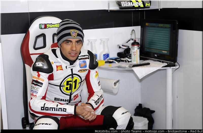 moto2_pirro_02_angleterre_silverstone_2011