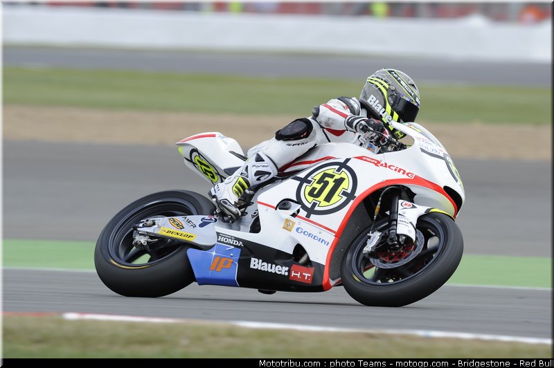moto2_pirro_04_angleterre_silverstone_2011