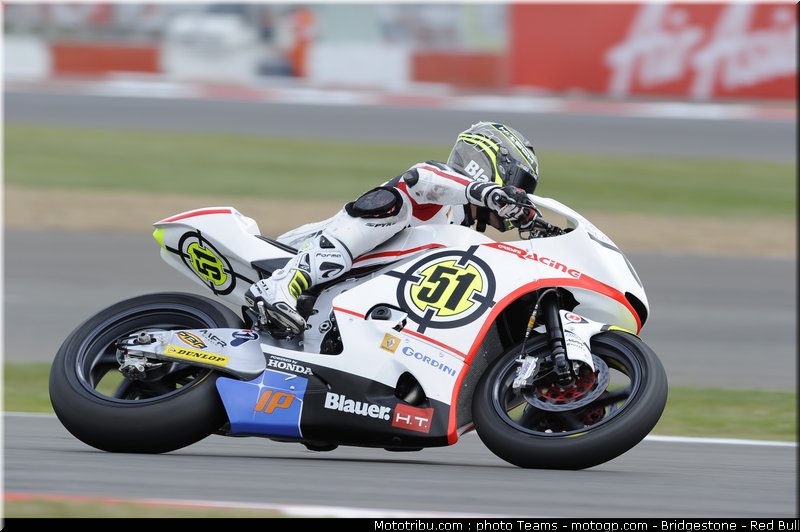 moto2_pirro_05_angleterre_silverstone_2011