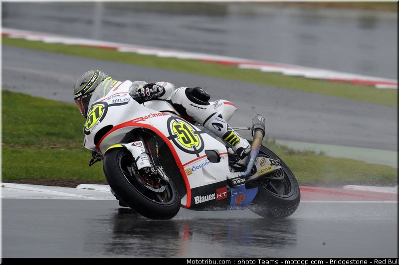 moto2_pirro_21_angleterre_silverstone_2011