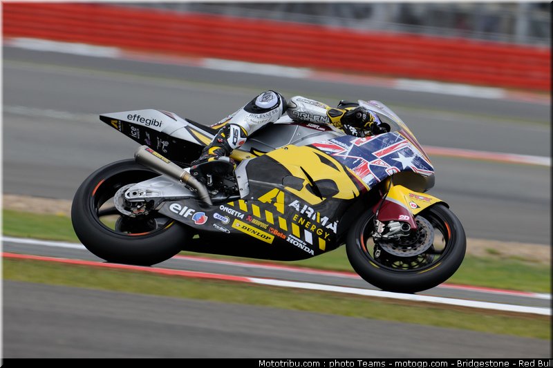 moto2_redding_03_angleterre_silverstone_2011