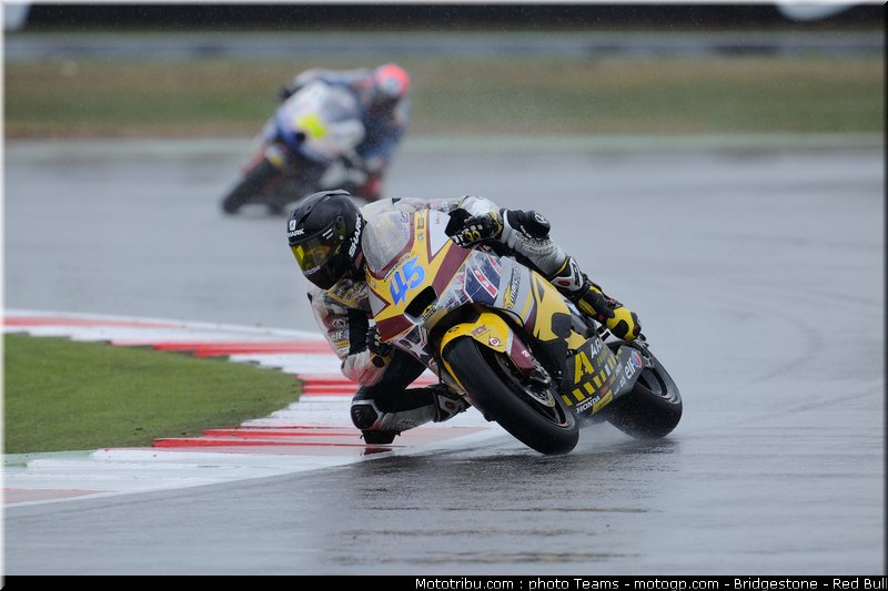 moto2_redding_10_angleterre_silverstone_2011