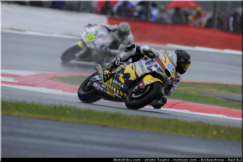 moto2_redding_11_angleterre_silverstone_2011