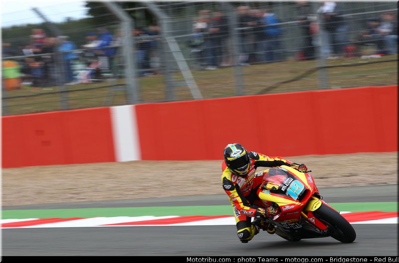 moto2_simeon_14_angleterre_silverstone_2011