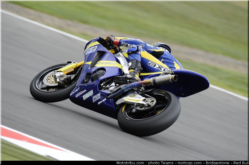 moto2_smith_04_angleterre_silverstone_2011
