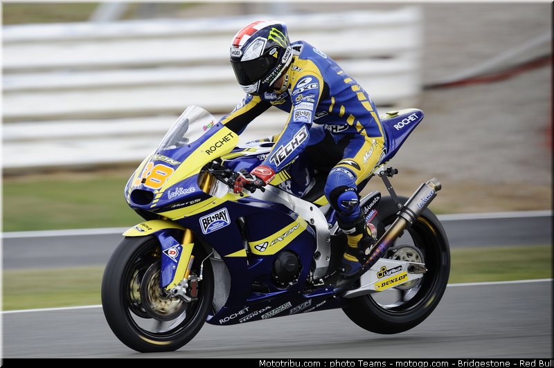moto2_smith_05_angleterre_silverstone_2011