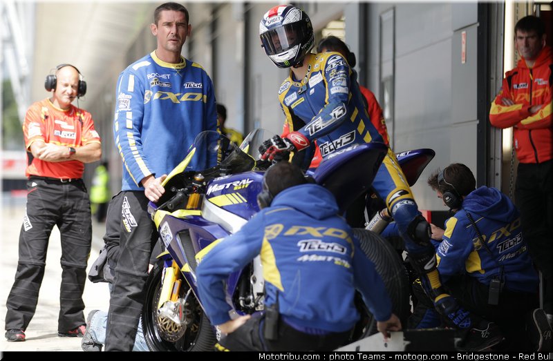 moto2_smith_06_angleterre_silverstone_2011