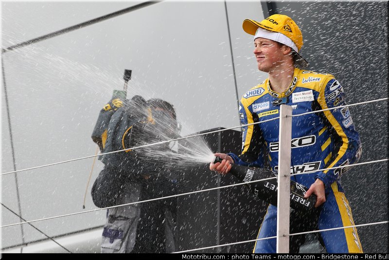 moto2_smith_25_angleterre_silverstone_2011