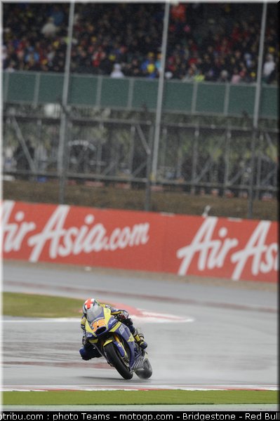 moto2_smith_28_angleterre_silverstone_2011