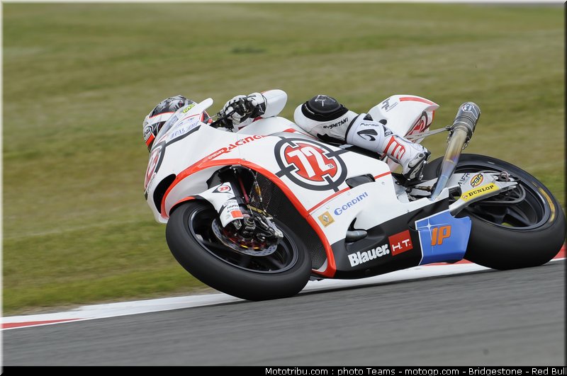 moto2_takahashi_04_angleterre_silverstone_2011
