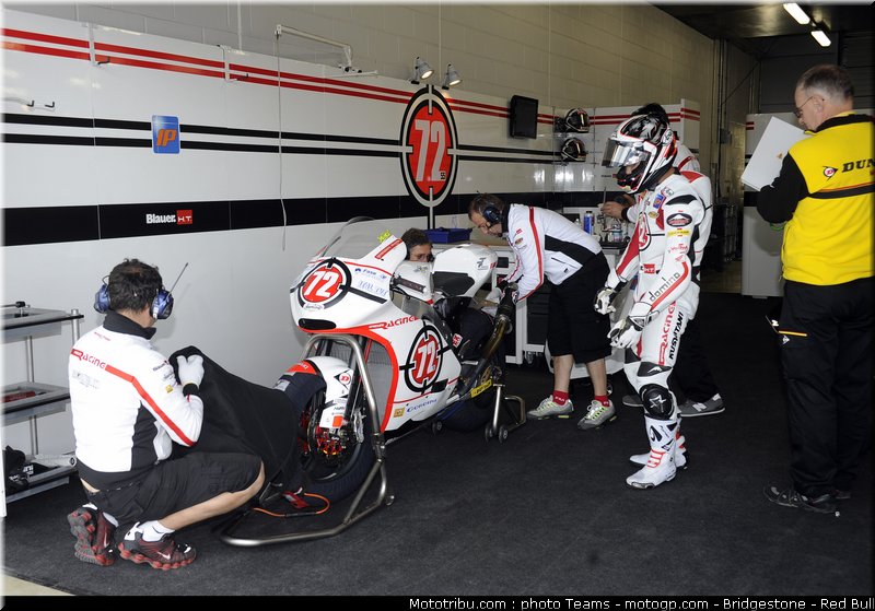 moto2_takahashi_14_angleterre_silverstone_2011
