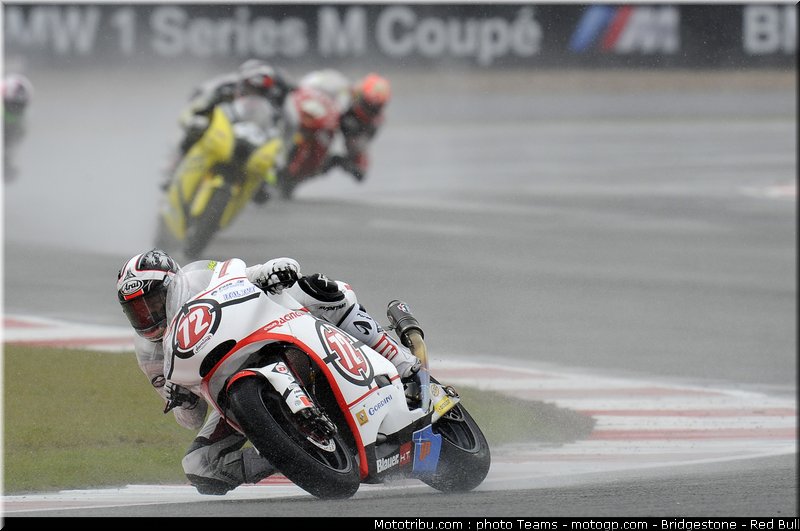 moto2_takahashi_32_angleterre_silverstone_2011