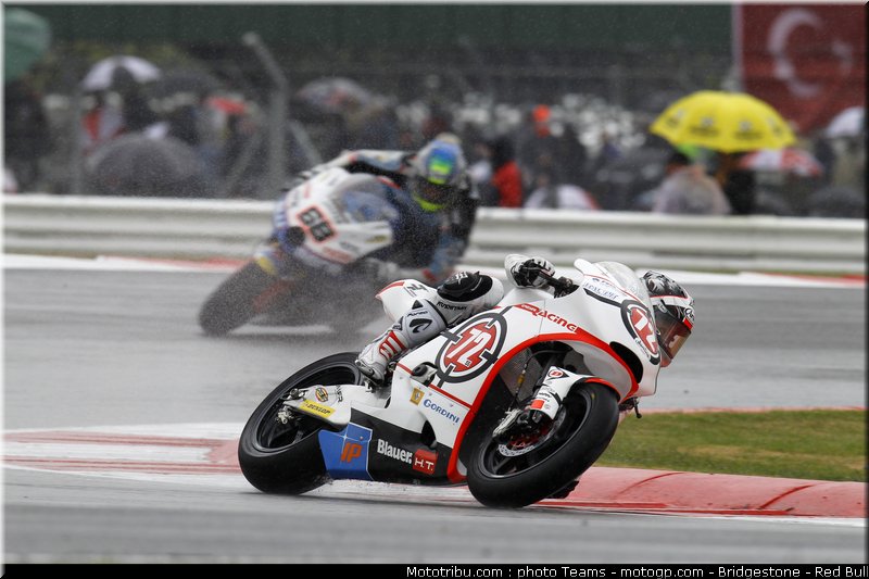moto2_takahashi_35_angleterre_silverstone_2011