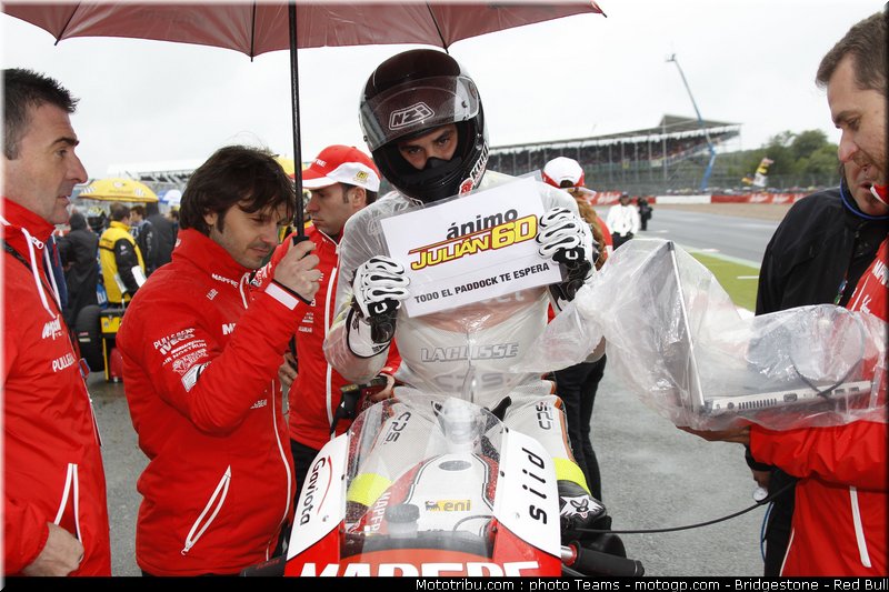 moto2_torres_5_angleterre_silverstone_2011