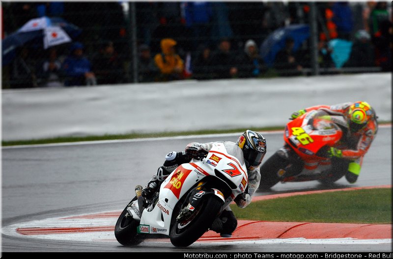 motogp_0081_angleterre_silverstone_2011