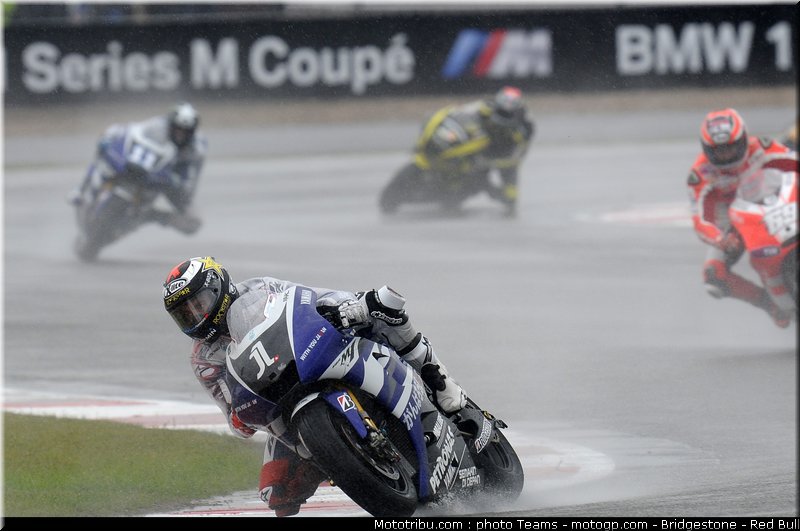 motogp_0091_angleterre_silverstone_2011