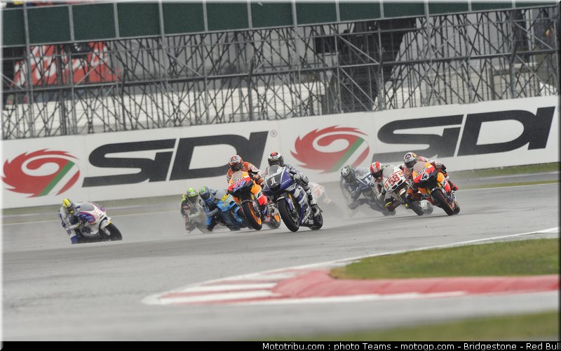 motogp_0092_angleterre_silverstone_2011