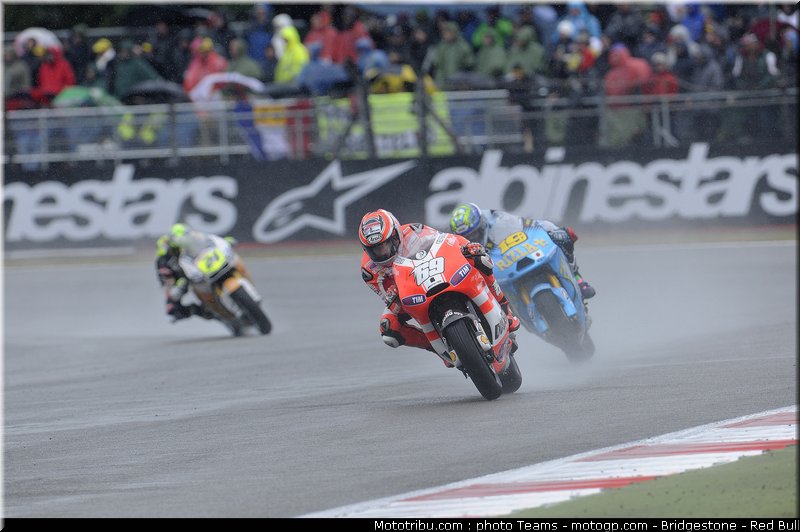 motogp_0106_angleterre_silverstone_2011