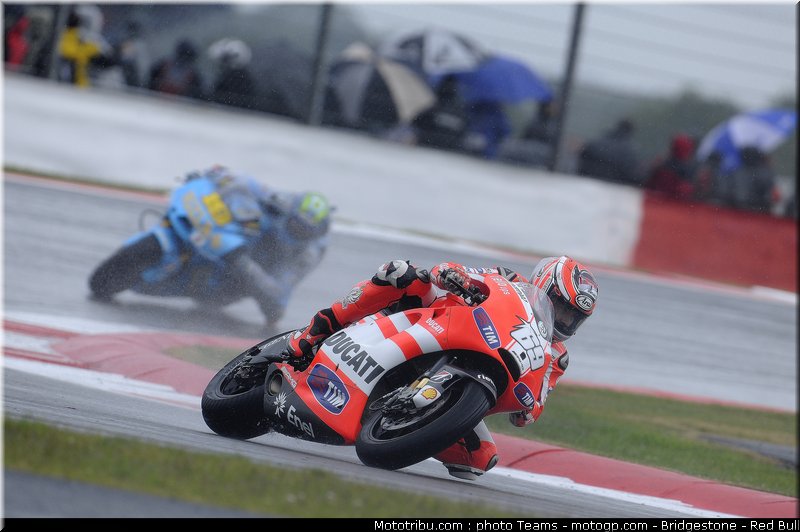 motogp_0113_angleterre_silverstone_2011