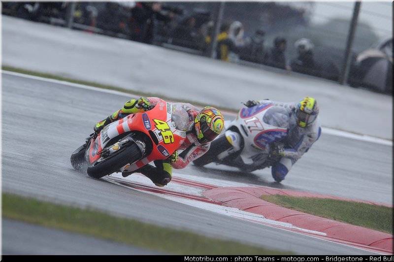 motogp_0118_angleterre_silverstone_2011