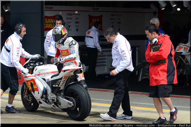 motogp_aoyama_18_angleterre_silverstone_2011