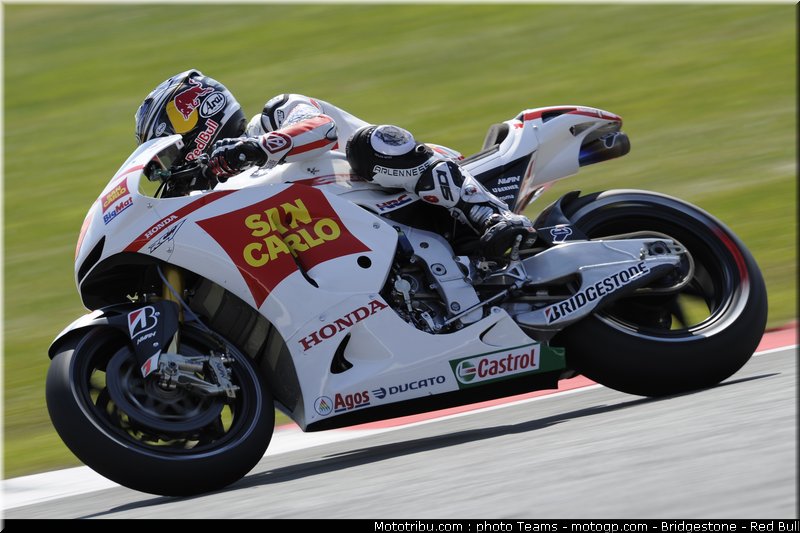 motogp_aoyama_21_angleterre_silverstone_2011