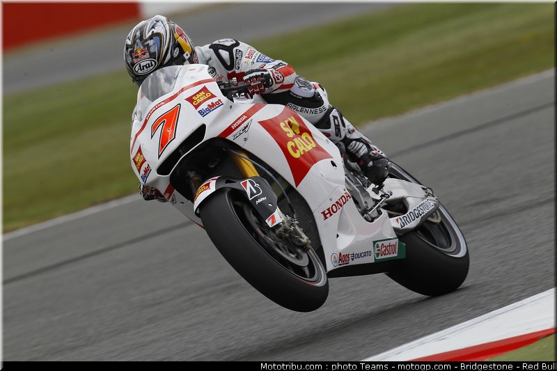 motogp_aoyama_28_angleterre_silverstone_2011