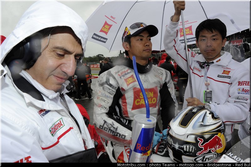 motogp_aoyama_31_angleterre_silverstone_2011