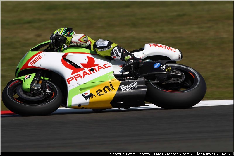 motogp_capirossi_02_angleterre_silverstone_2011