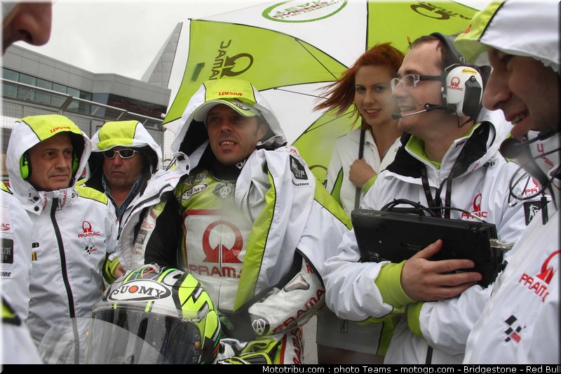 motogp_capirossi_07_angleterre_silverstone_2011