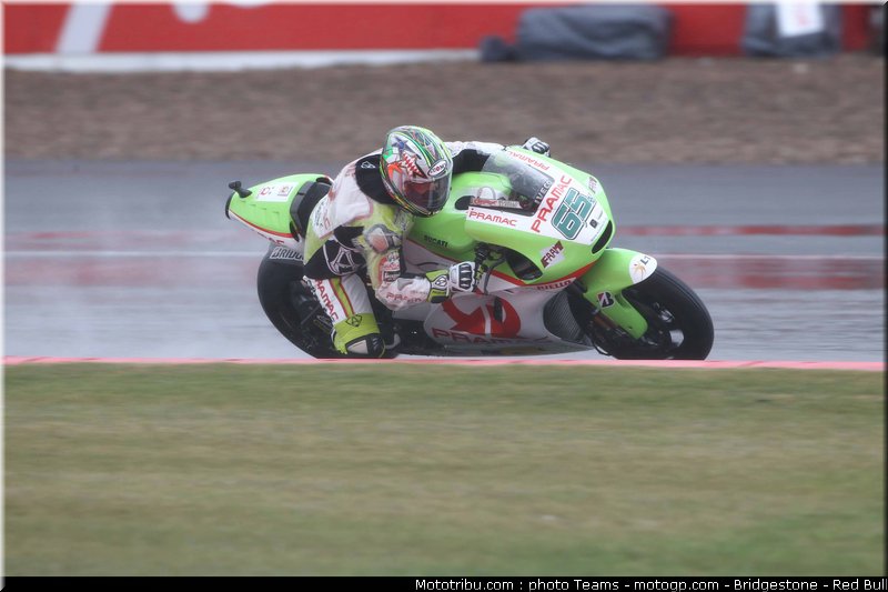 motogp_capirossi_09_angleterre_silverstone_2011
